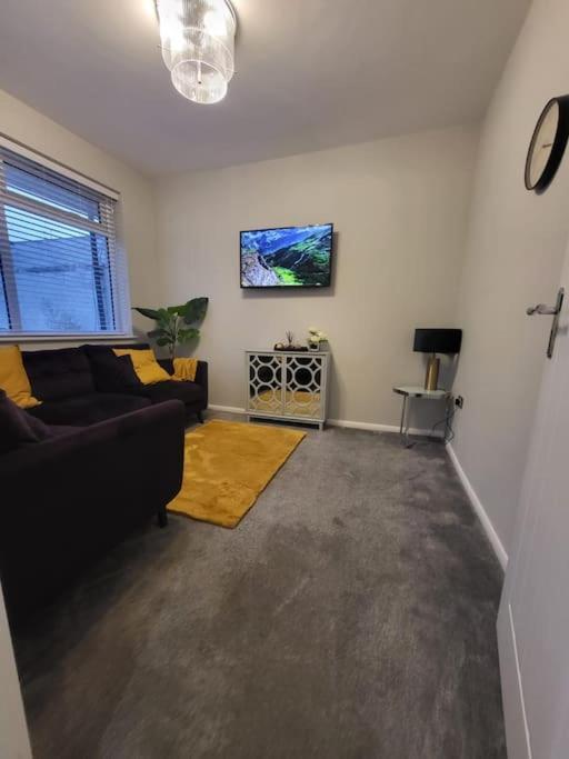 Cosy Four Bedroom *