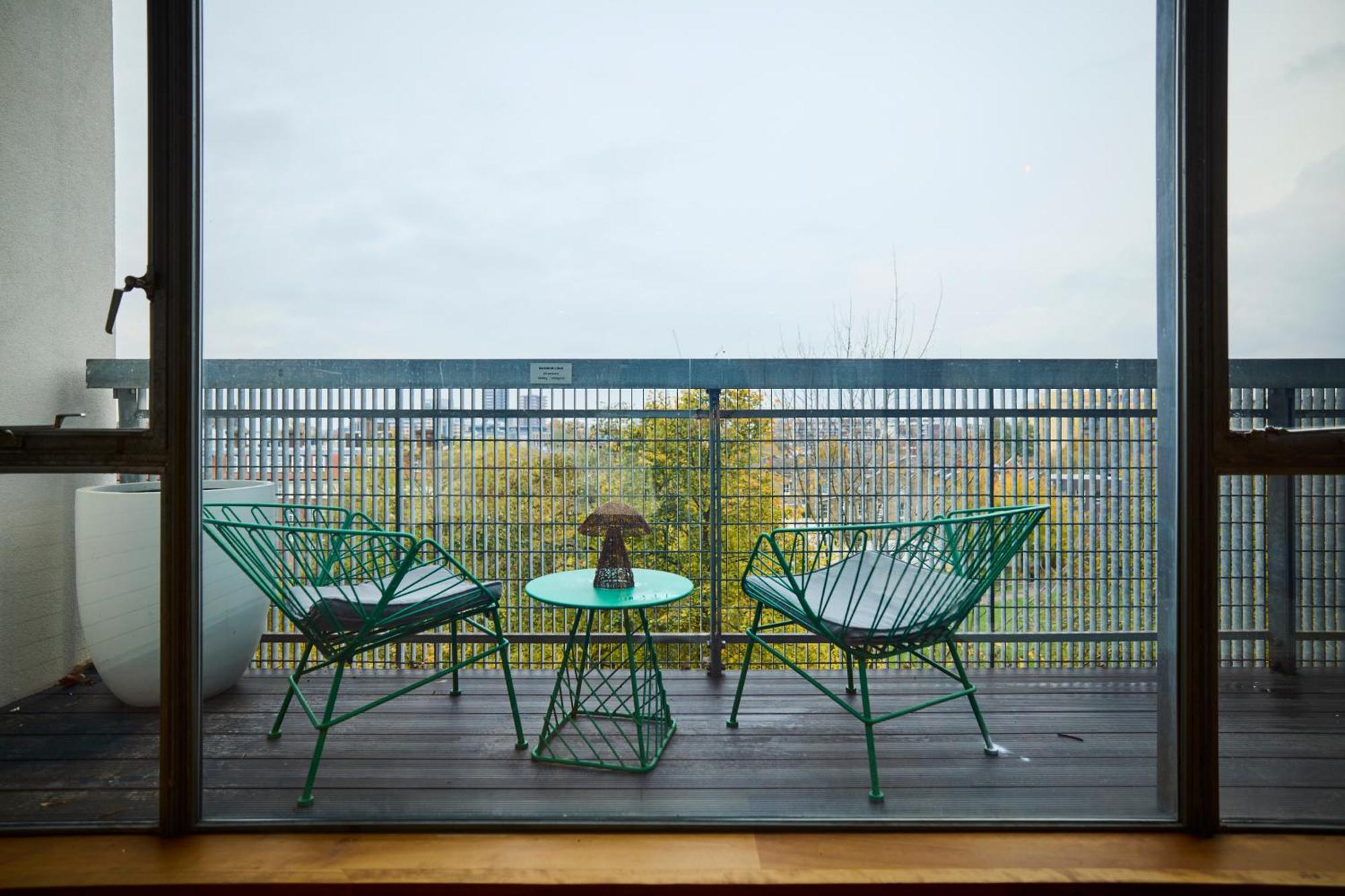 Apartment The Wenlock Arms - Inviting 1bdr Flat With Study And Balcony
