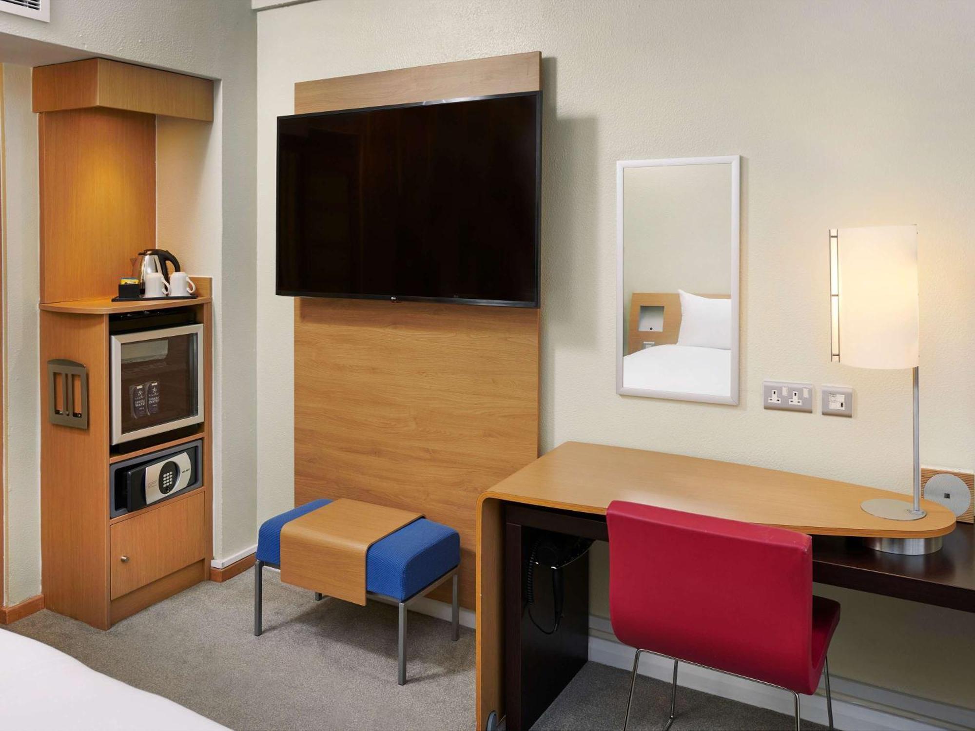 Novotel West