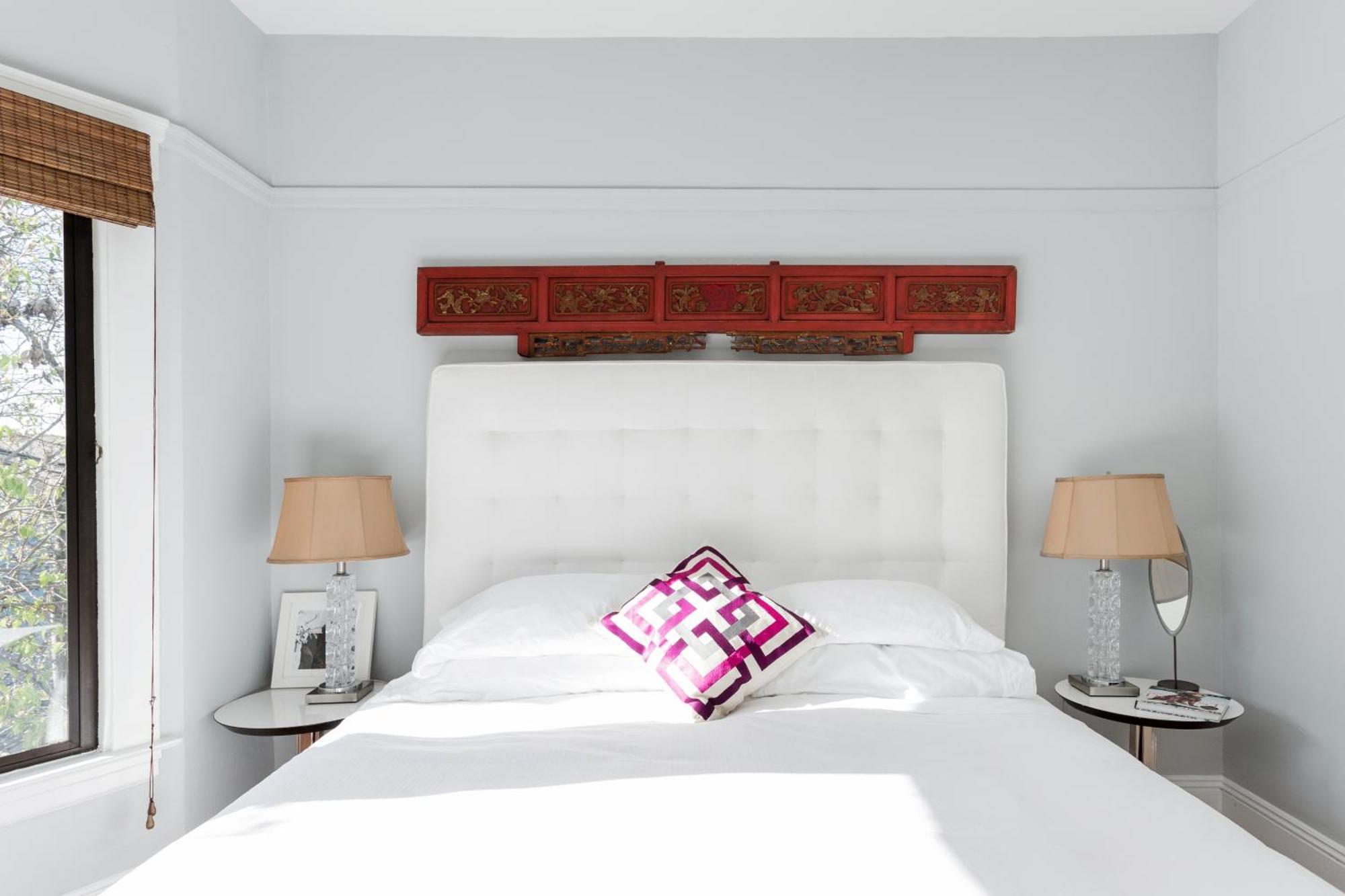 Octagon Row Apartment *