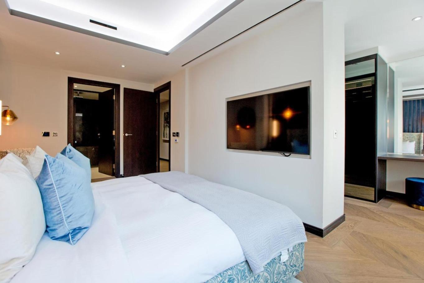 Apartment Living 3 Bedroom London
