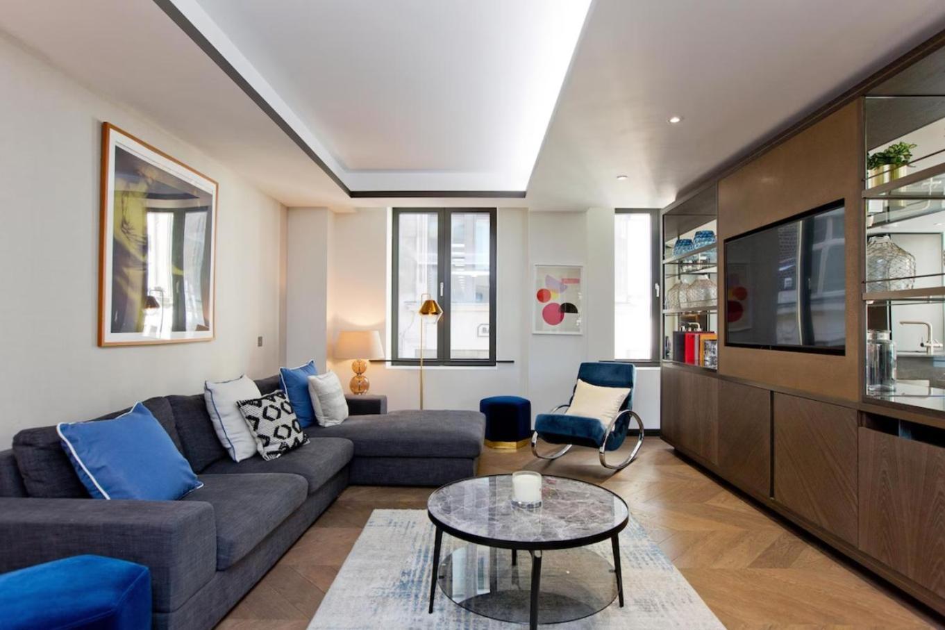 Apartment Living 3 Bedroom *