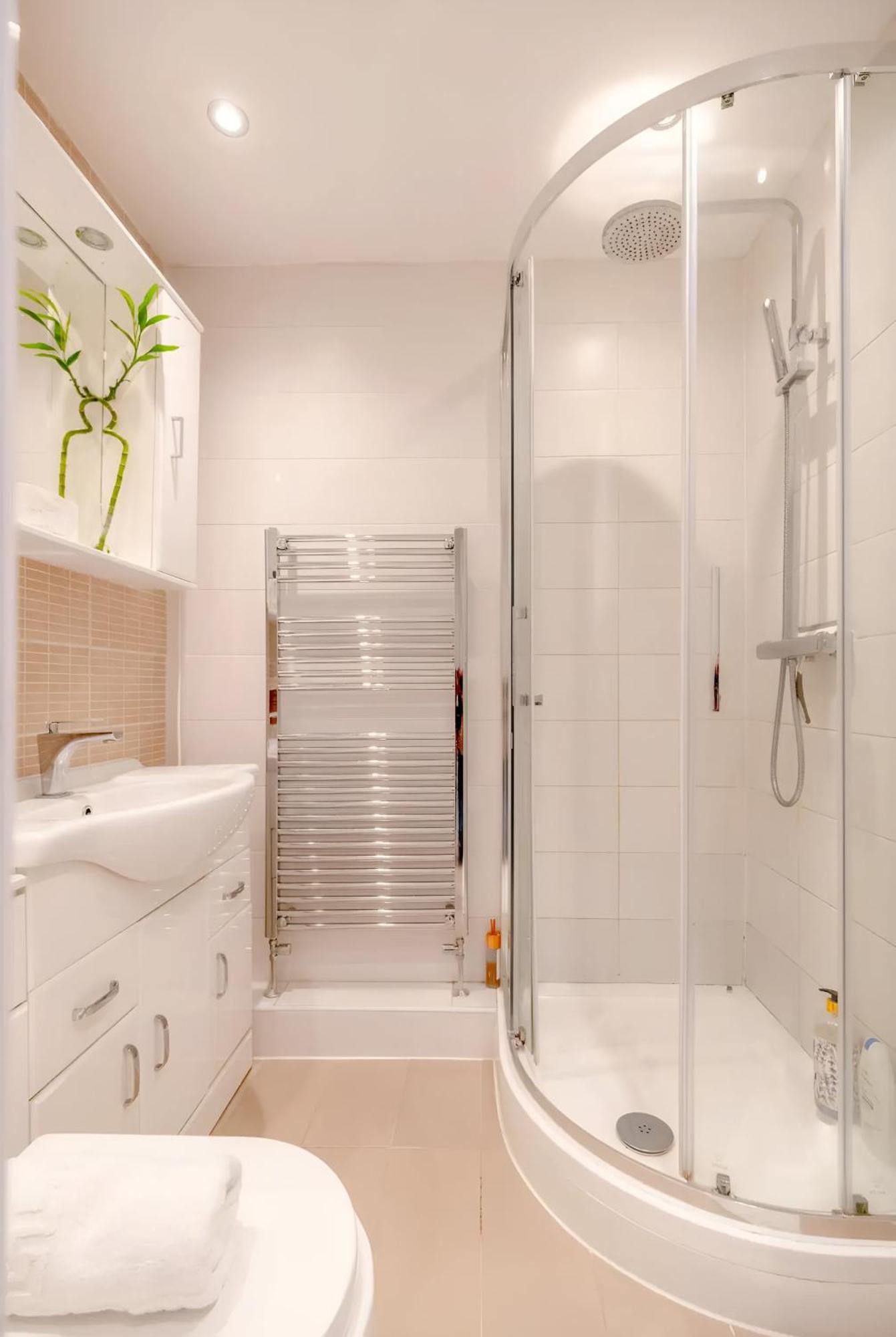 Habitación en casa particular Modern With Bathroom & Garden In A Shared House - No Kitchen Londres