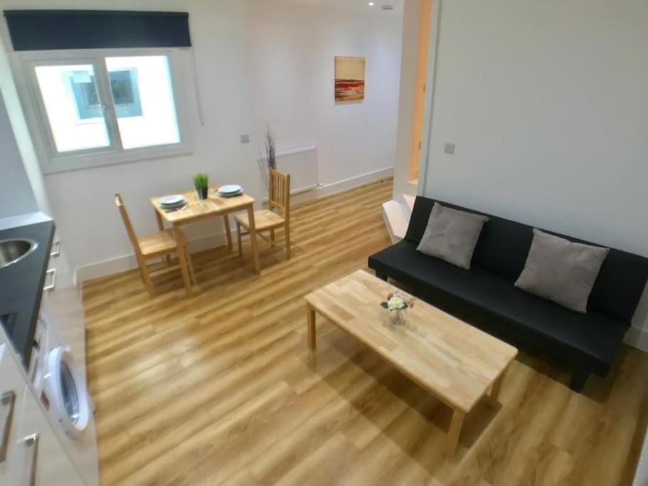 Apartment And Bermondsey Pad 2 *