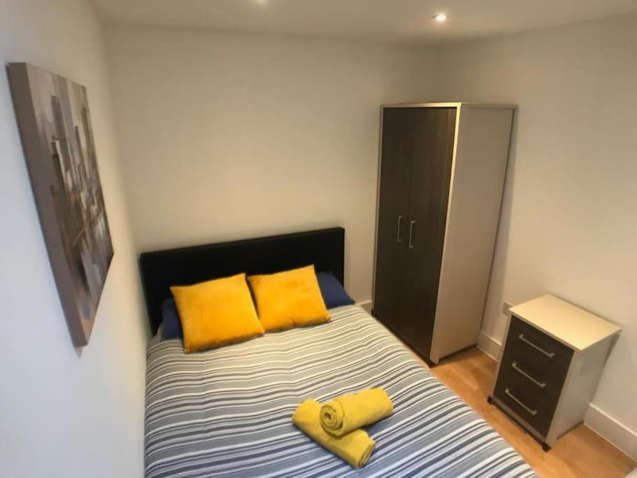 Apartment And Bermondsey Pad 2