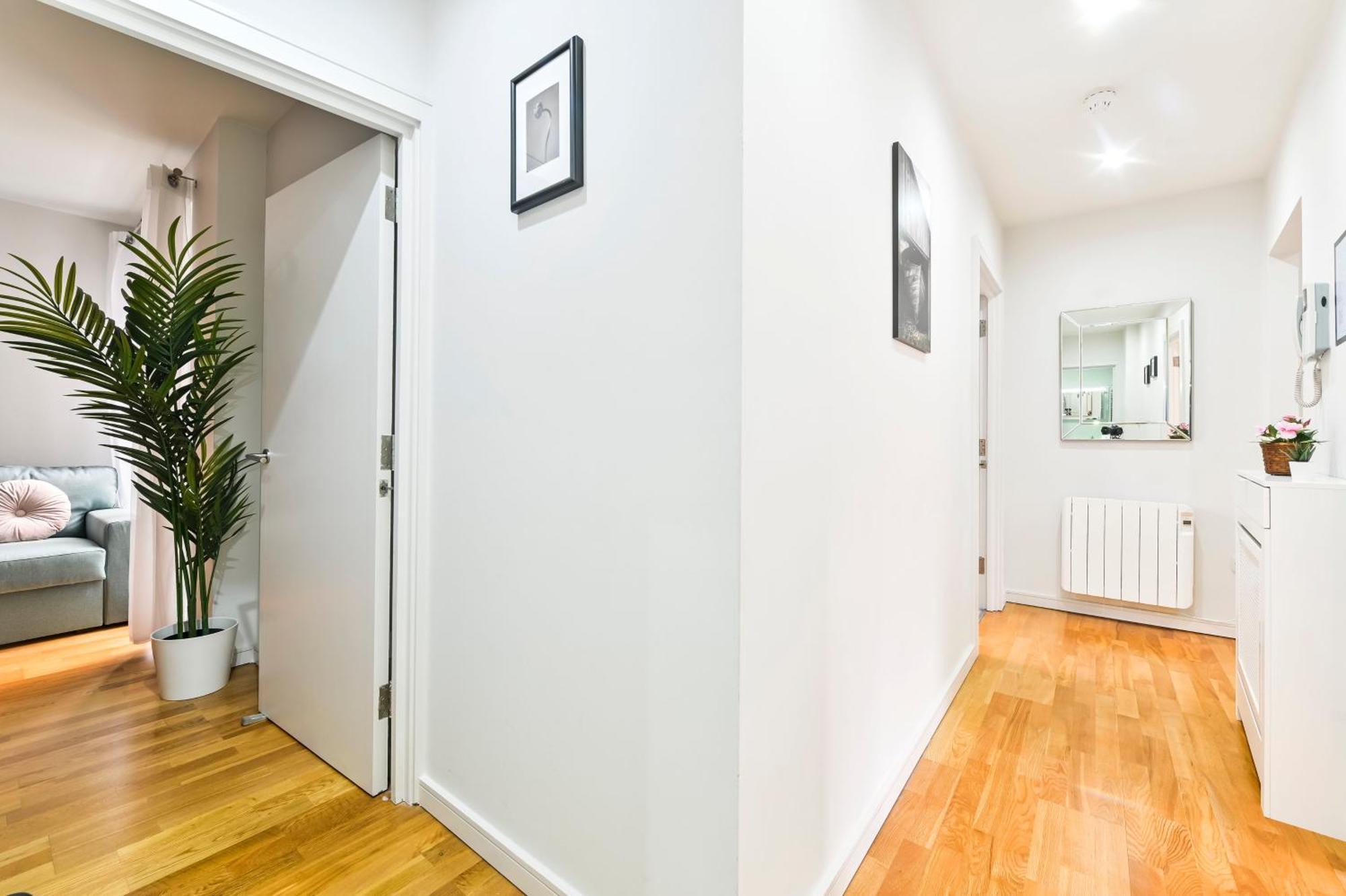 Delightful Tower Bridge Sleeps 6 Apartment