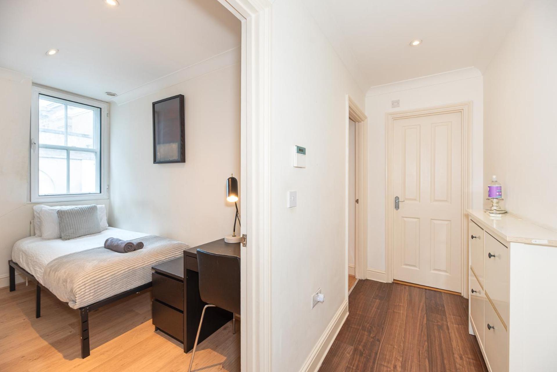 2-bedroom Flat In Embankment A Short Walk Away To Trafalgar Square Near Big Ben, Eye Apartment London