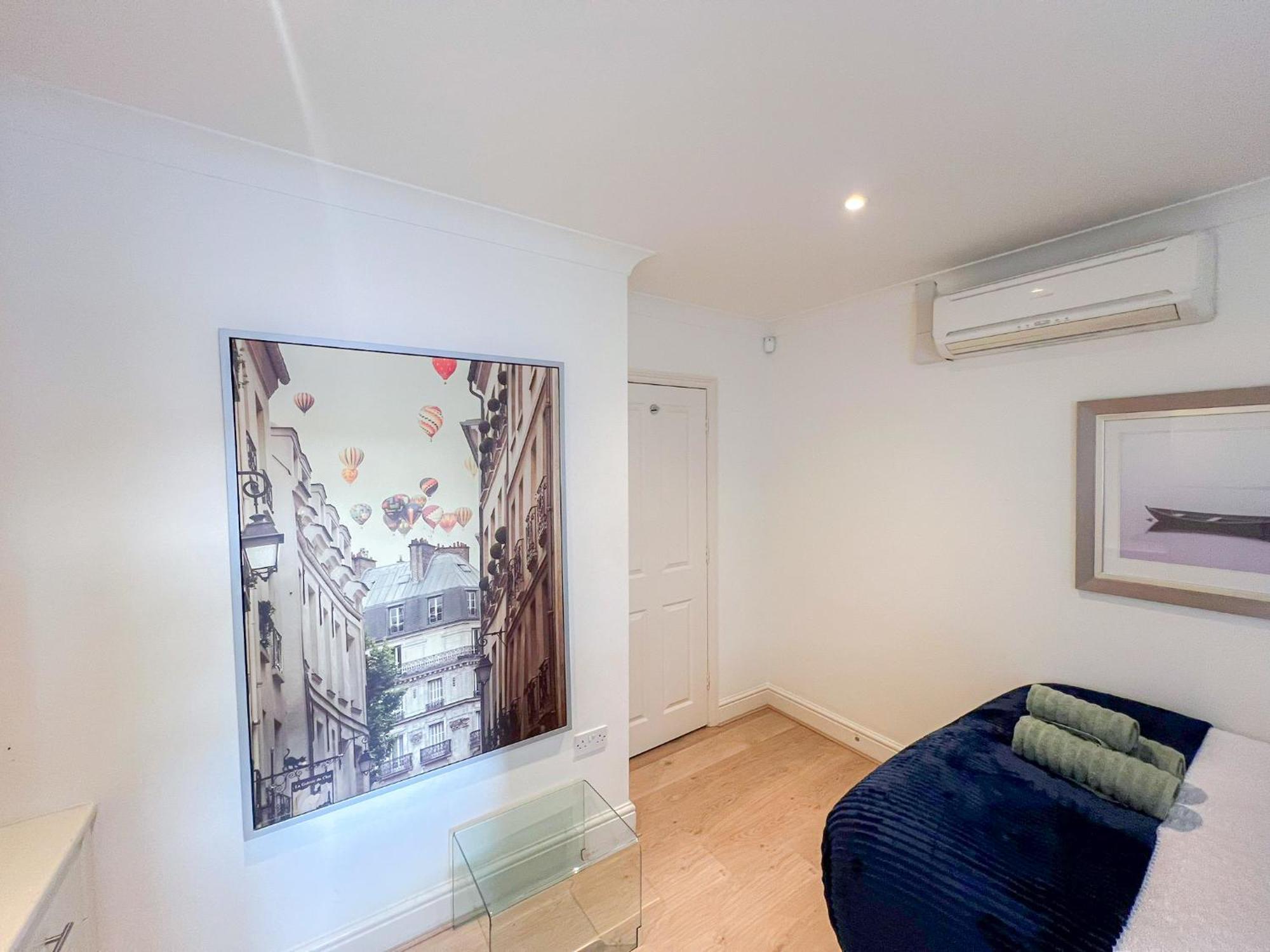 Apartment 2-bedroom Flat In Embankment A Short Walk Away To Trafalgar Square Near Big Ben, Eye