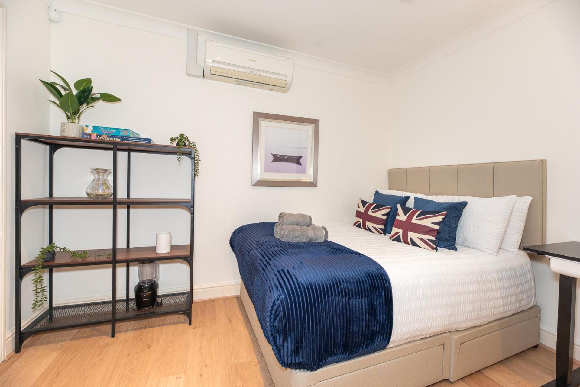 Apartment 2-bedroom Flat In Embankment A Short Walk Away To Trafalgar Square Near Big Ben, Eye London