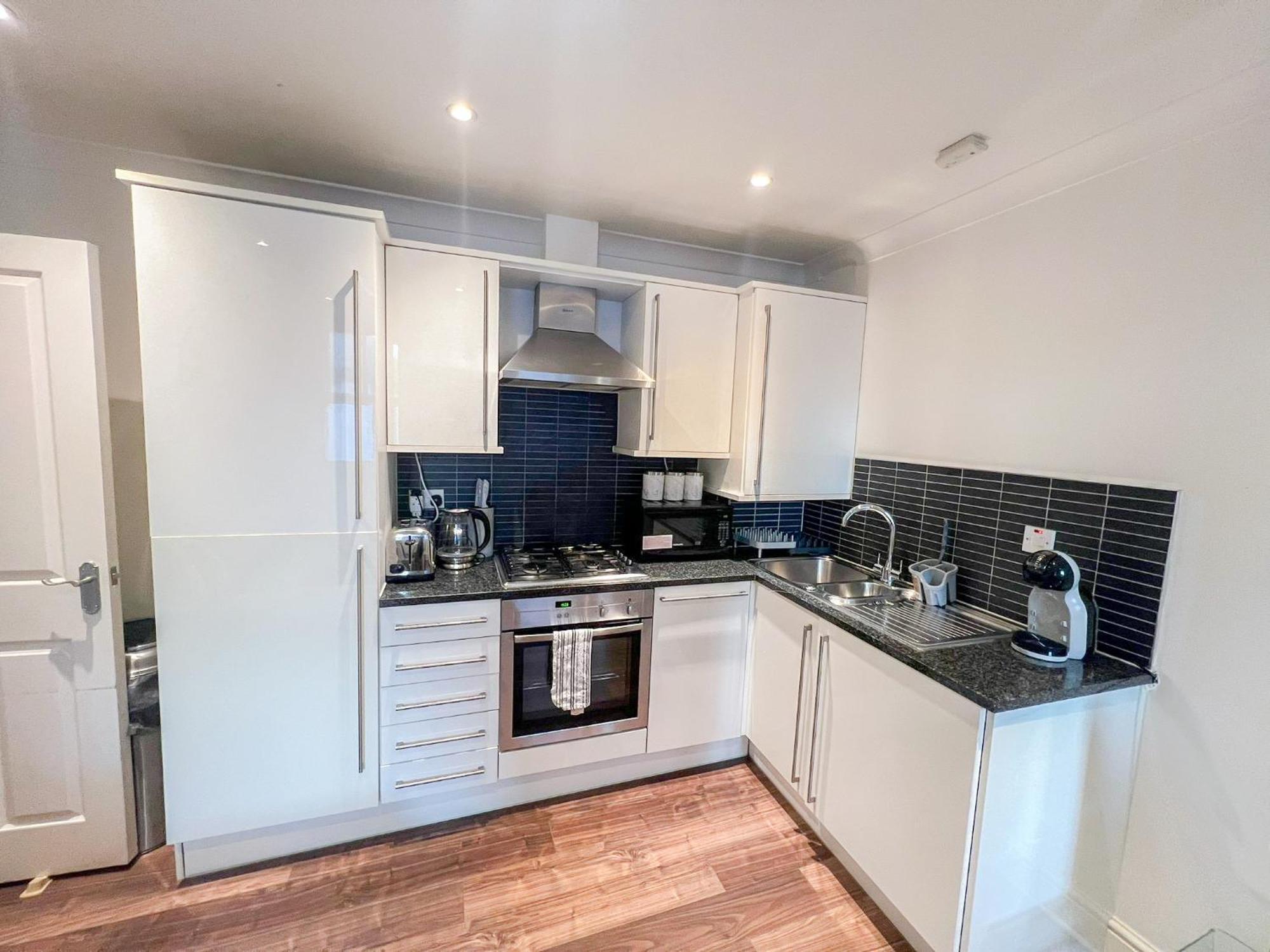 2-bedroom Flat In Embankment A Short Walk Away To Trafalgar Square Near Big Ben, Eye * London