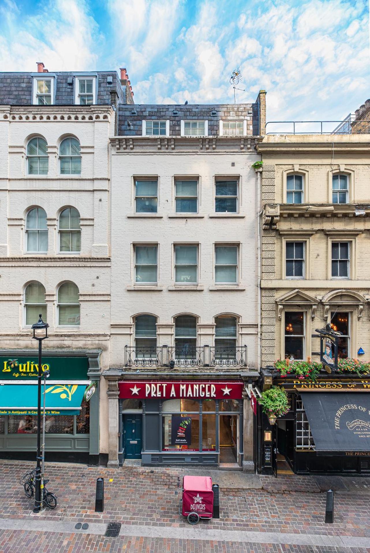 2-bedroom Flat In Embankment A Short Walk Away To Trafalgar Square Near Big Ben, Eye