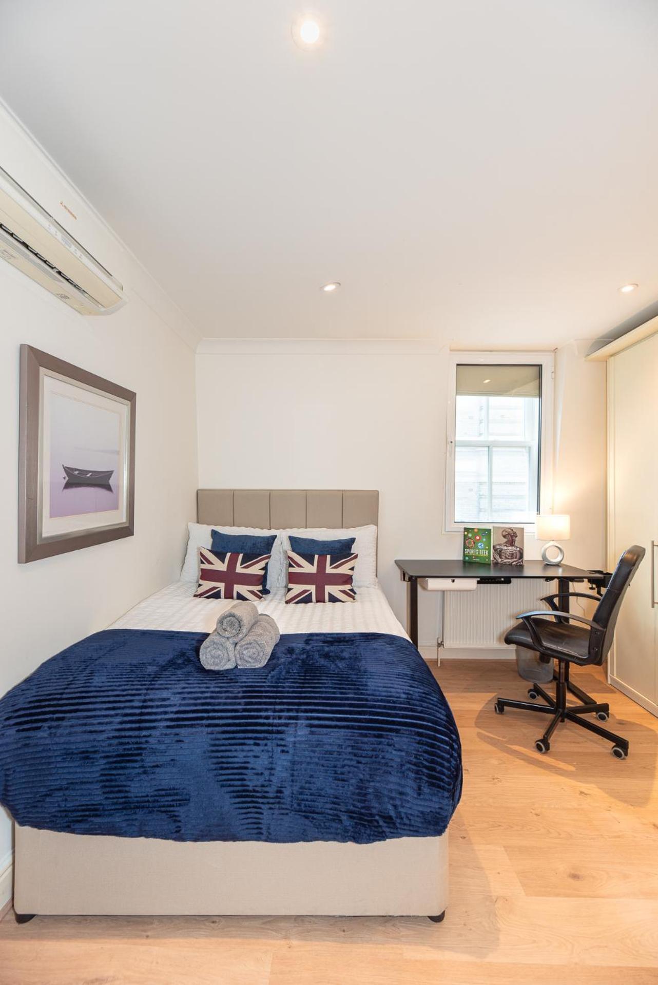2-bedroom Flat In Embankment A Short Walk Away To Trafalgar Square Near Big Ben, Eye *