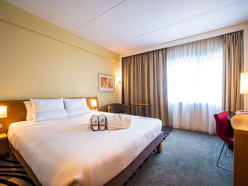 Hotel Novotel West 4*