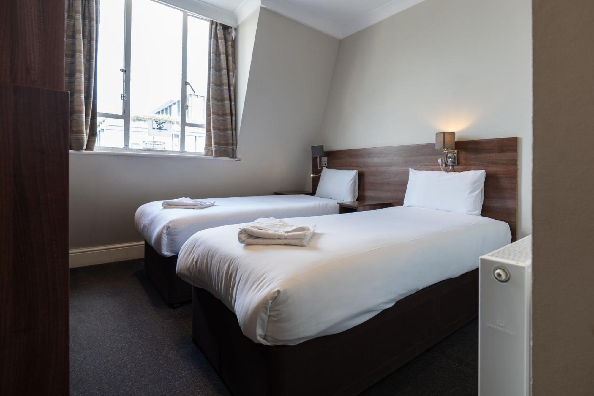 Ascot Hyde Park Hotel 3*