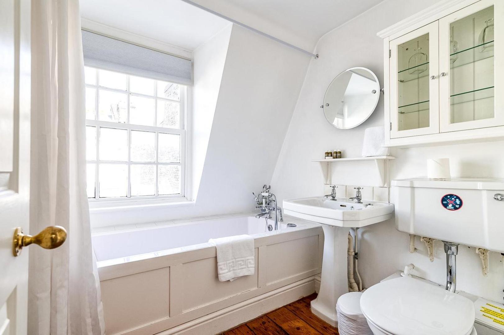 Cozy And Spacious Kensington Maisonette * Londres