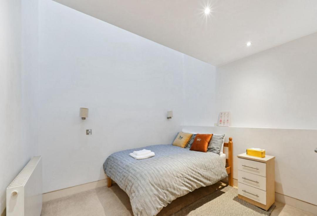 Appartement Chic Sleeps Up To 4 Guests In Heart Of Bridge