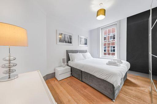2br C- Near Oxford Street Apartment *
