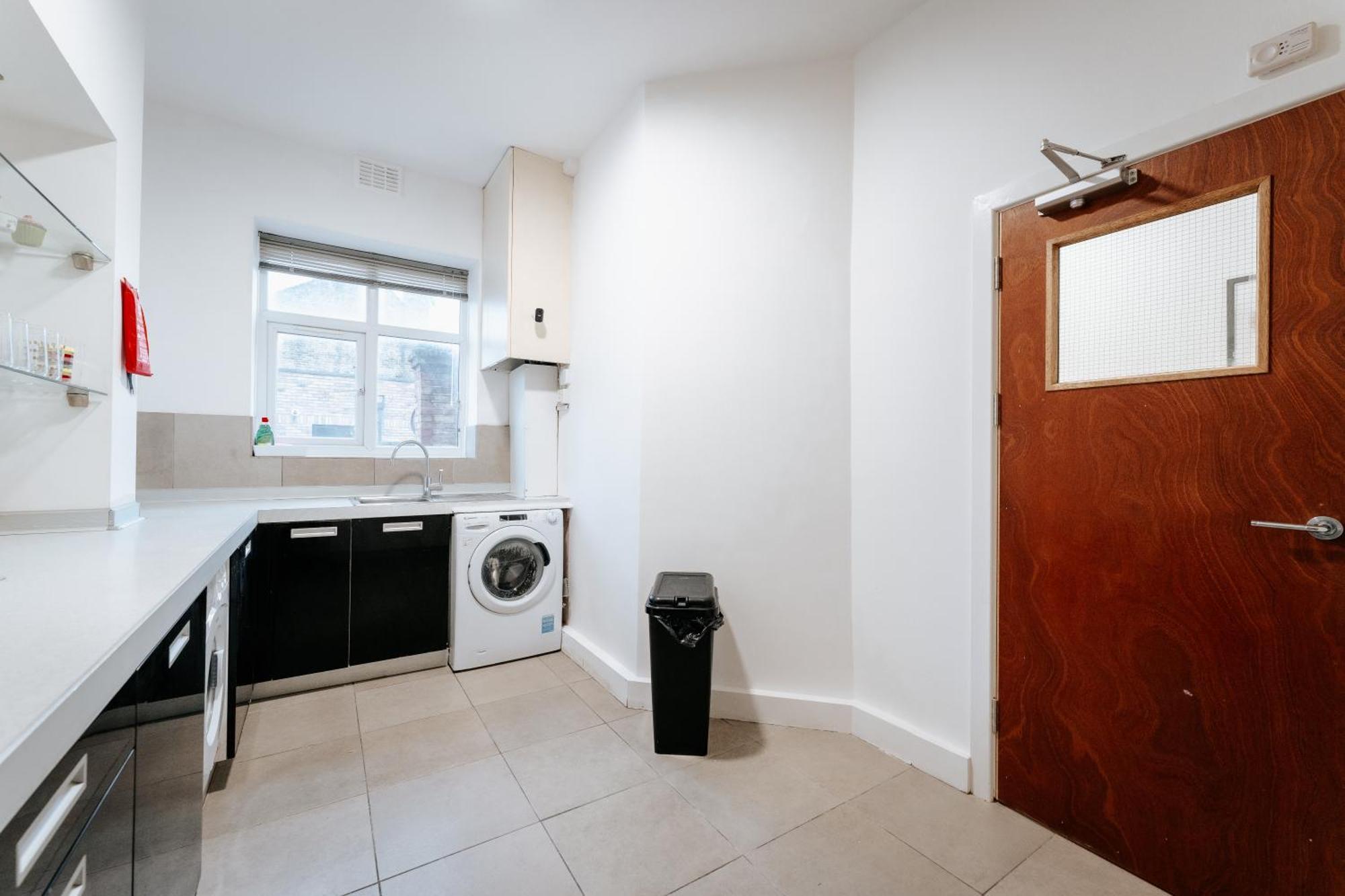 The Wood Star Self Contained Guest house