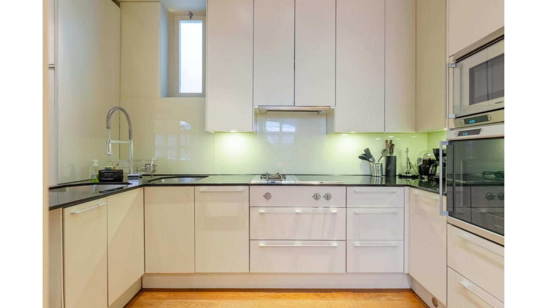 Sublime 4bd House Behind V&a South Kensington Apartamento