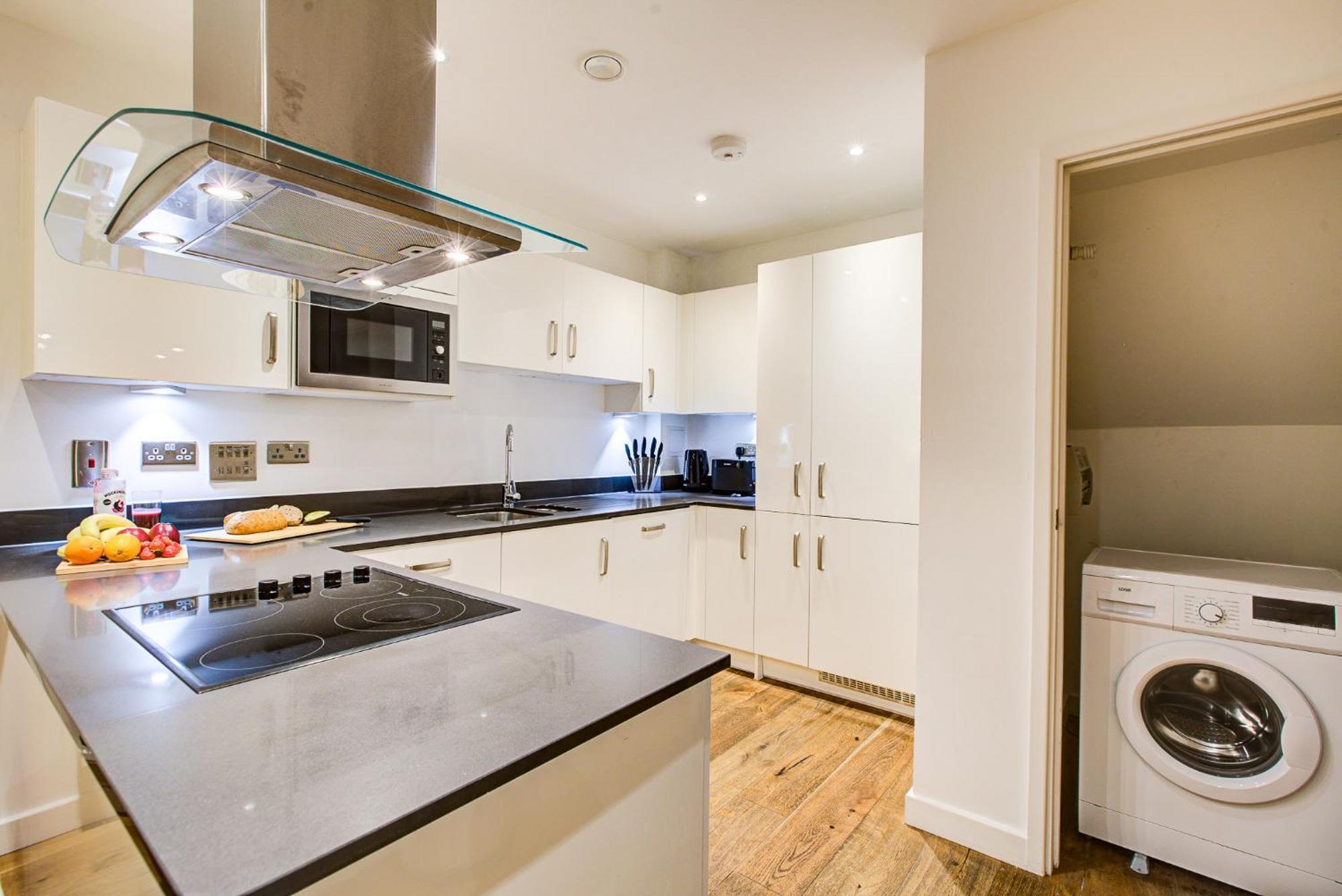 Hybrid Resi - London, Greenwich Near O2 Arena *