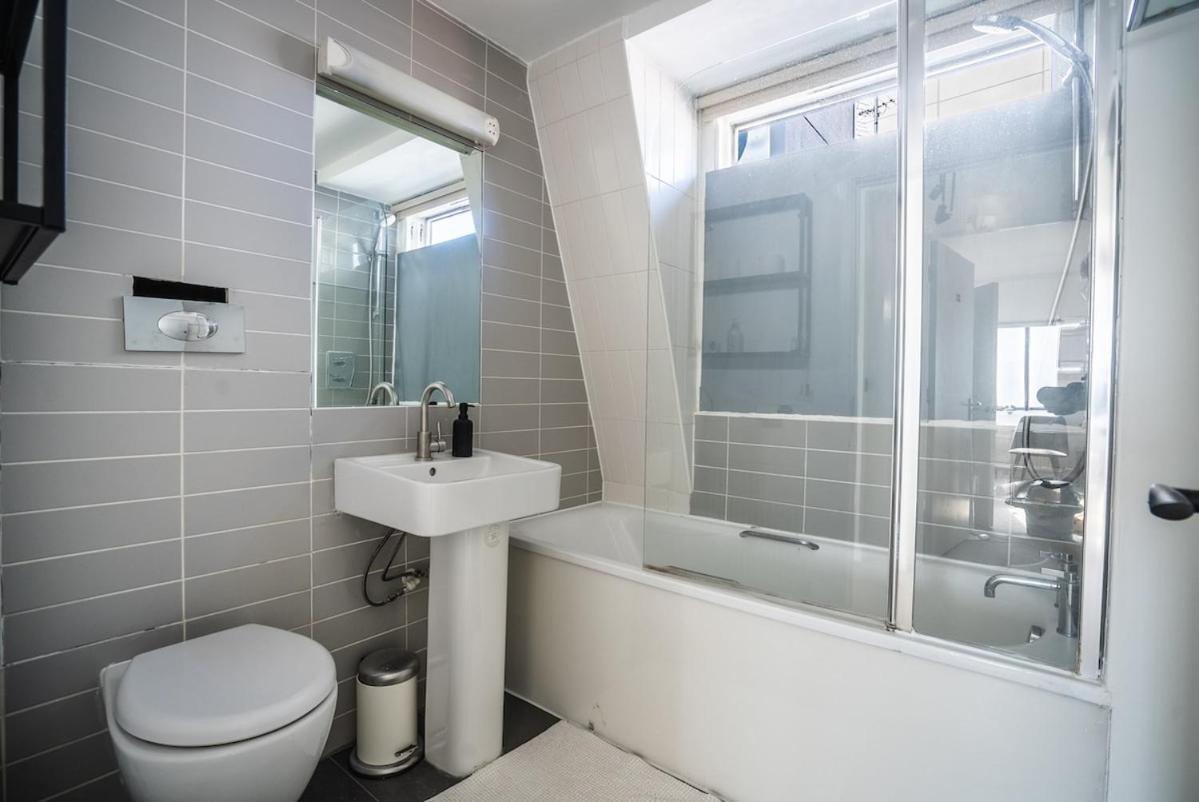 Cosy For 6 By Brixton Station Apartment *