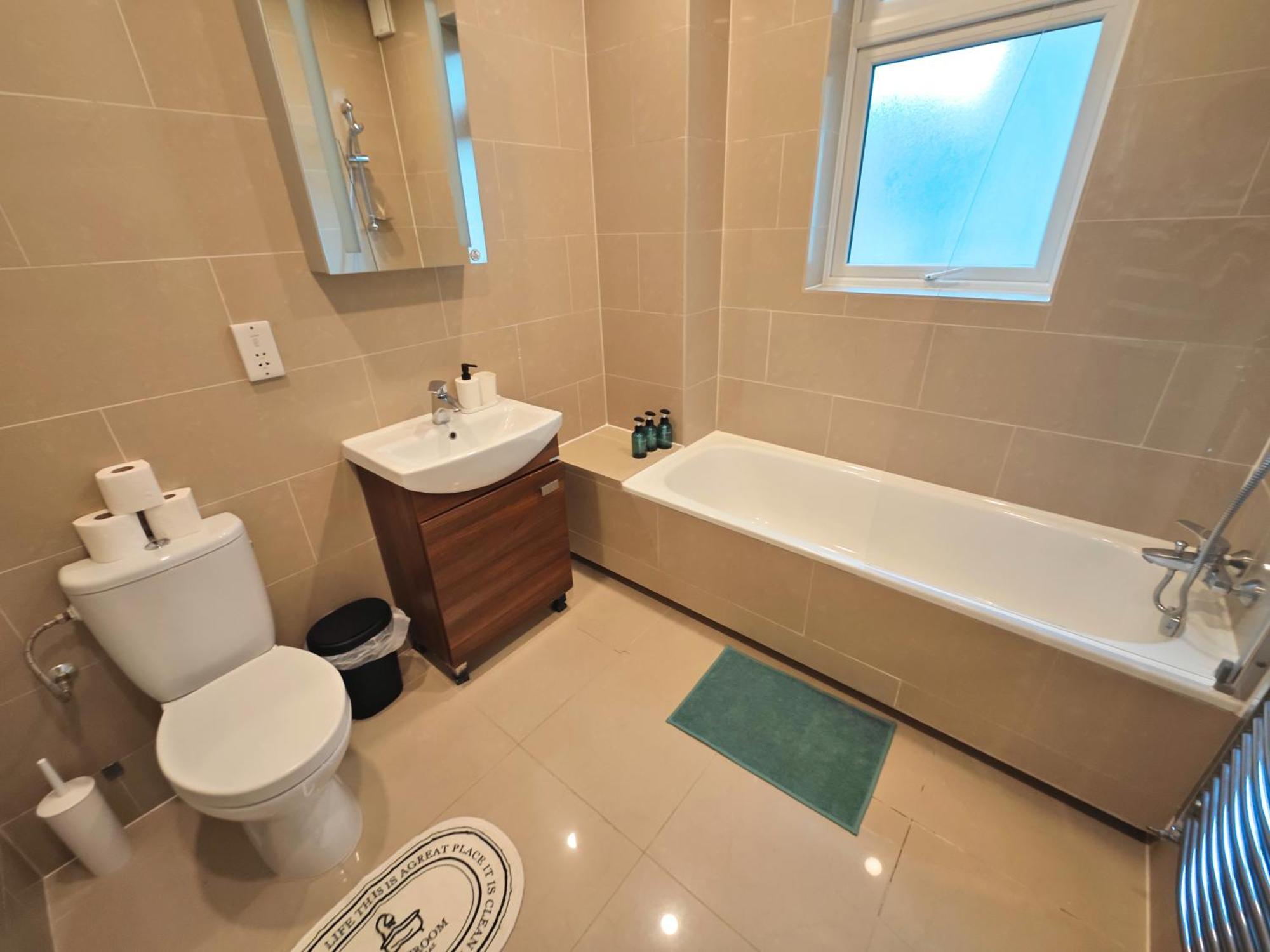 Apartamento Bright And Spacious 2-bedroom Flat Near Emirates Stadium Londres