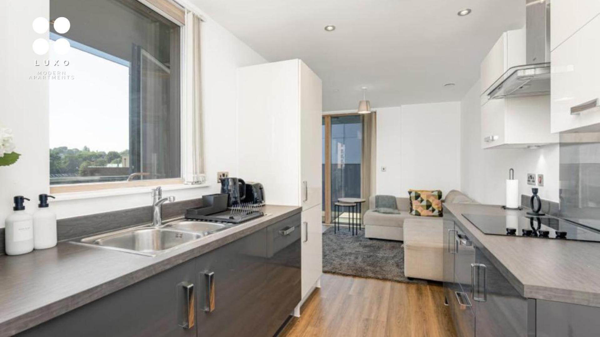 Luxury Modern 1 Bedroom In Covent Gardens Apartment London