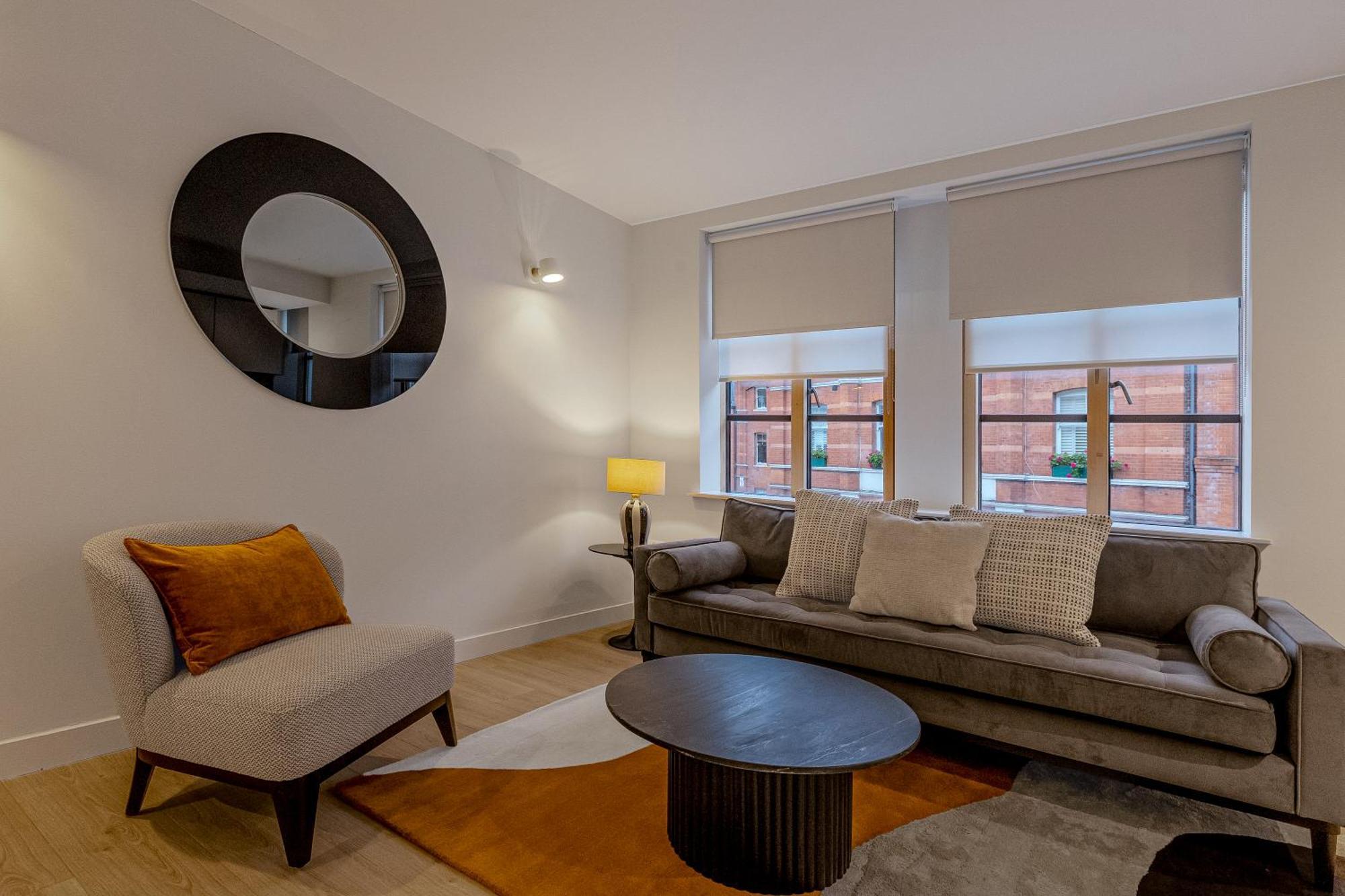 Servised On Artillery Lane Aparthotel 4*