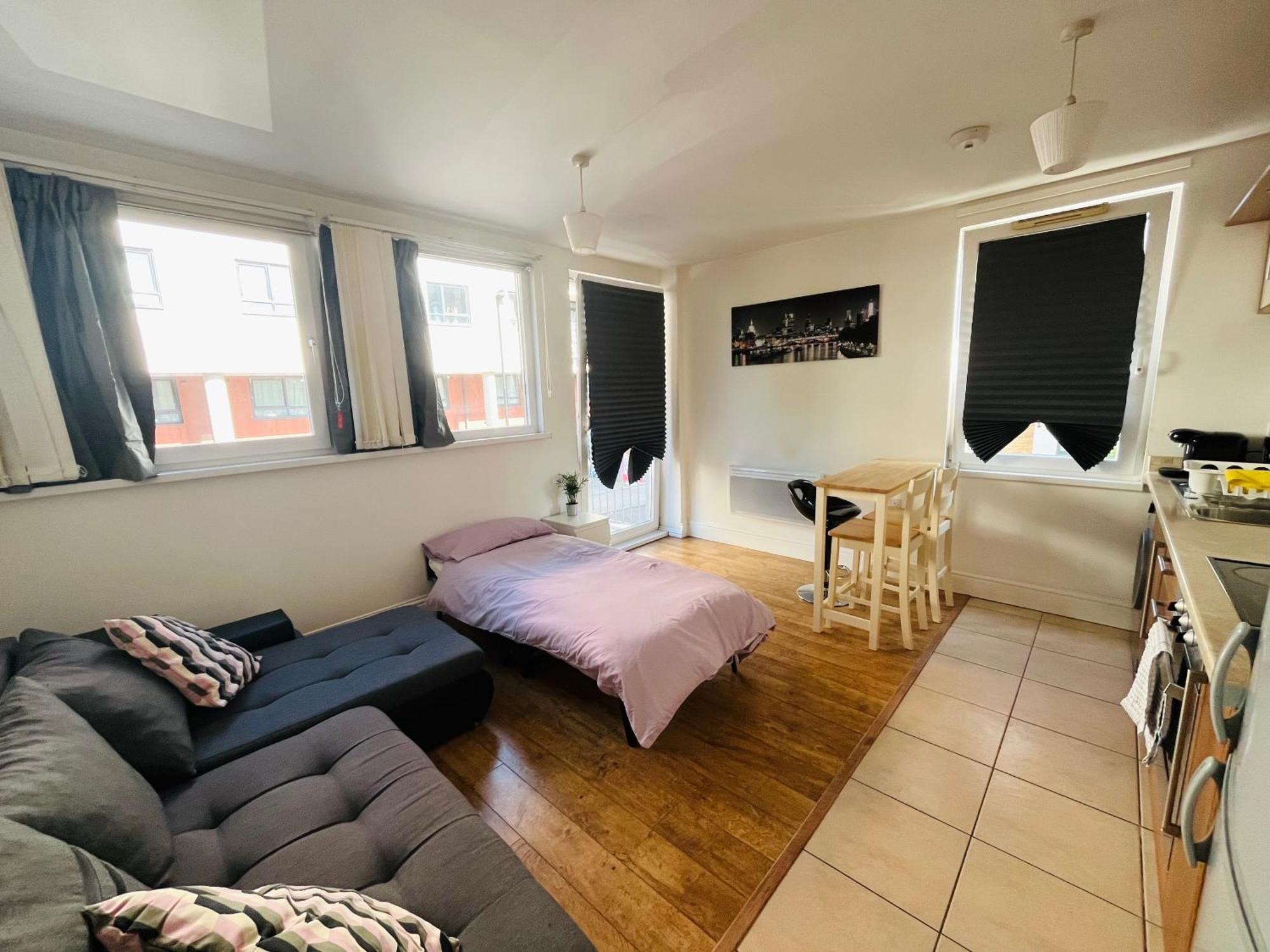 Apartment Modern Flat Near Transports