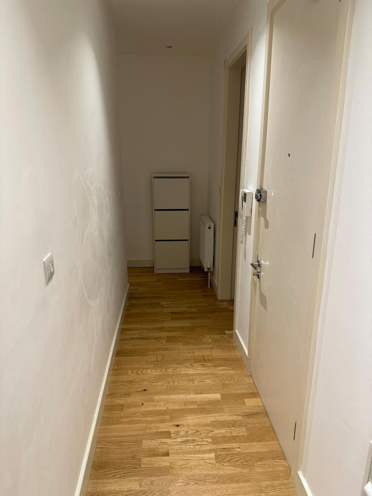 Aldgate East 2 Bedroom Flat *