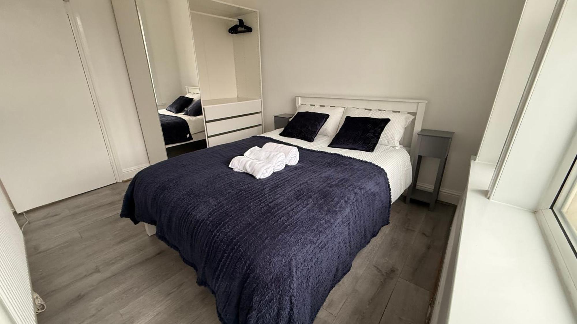 Brick Lane Modern 2 Bedroom Appartement *