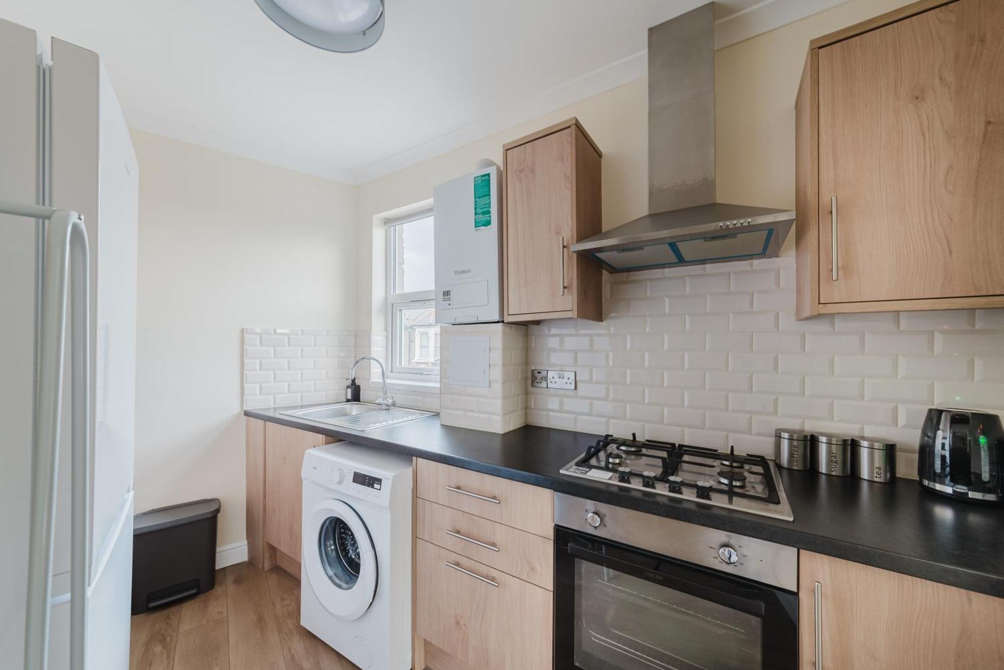 Modern Cosy Corner Flat - 2 Bed Close To 2x Tube Stations Apartment
