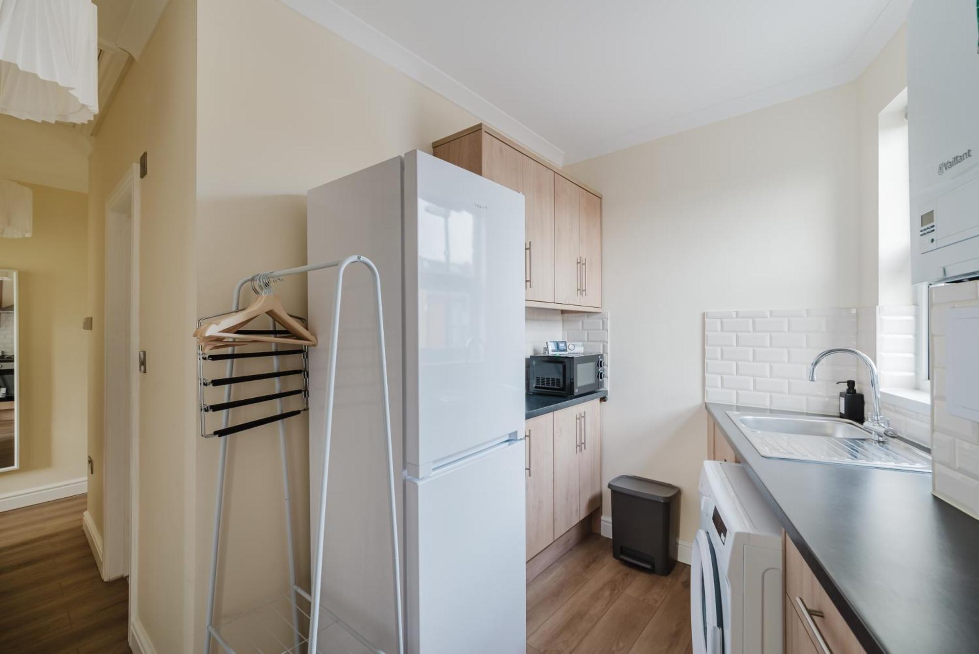 Apartment Modern Cosy Corner Flat - 2 Bed Close To 2x Tube Stations *