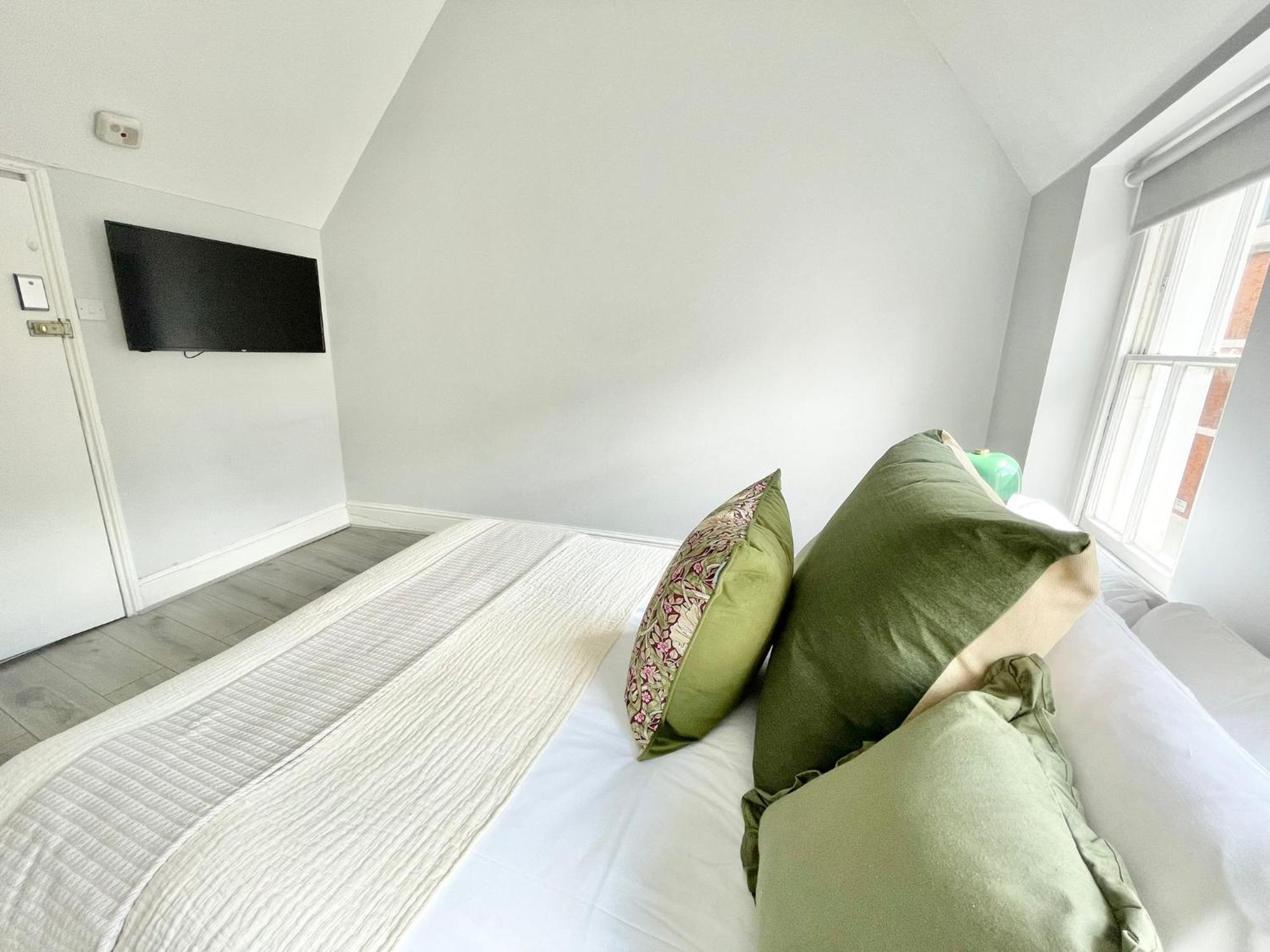 Soho 4 Guest house