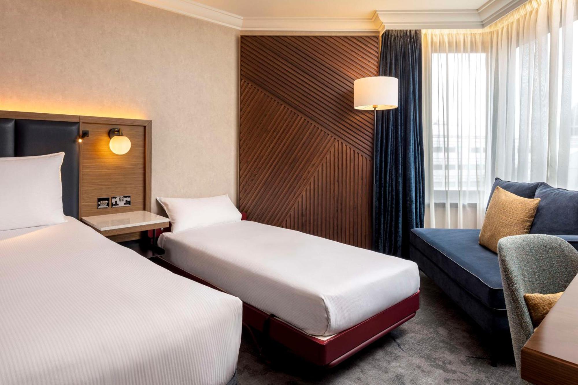 Hilton Metropole Hotel London