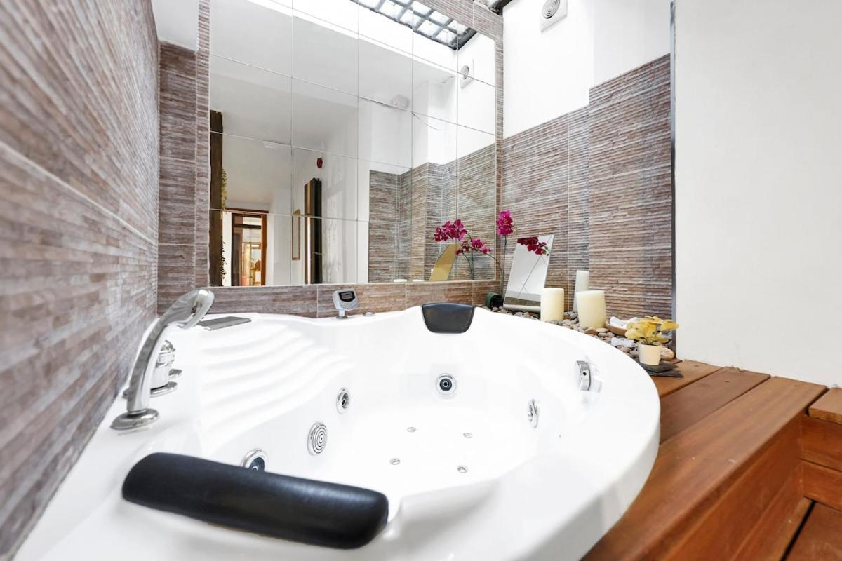 Large 2 Bedroom Warehouse Short Term & Flexible Renting Hoxton With Free Wi-fi Apartment London