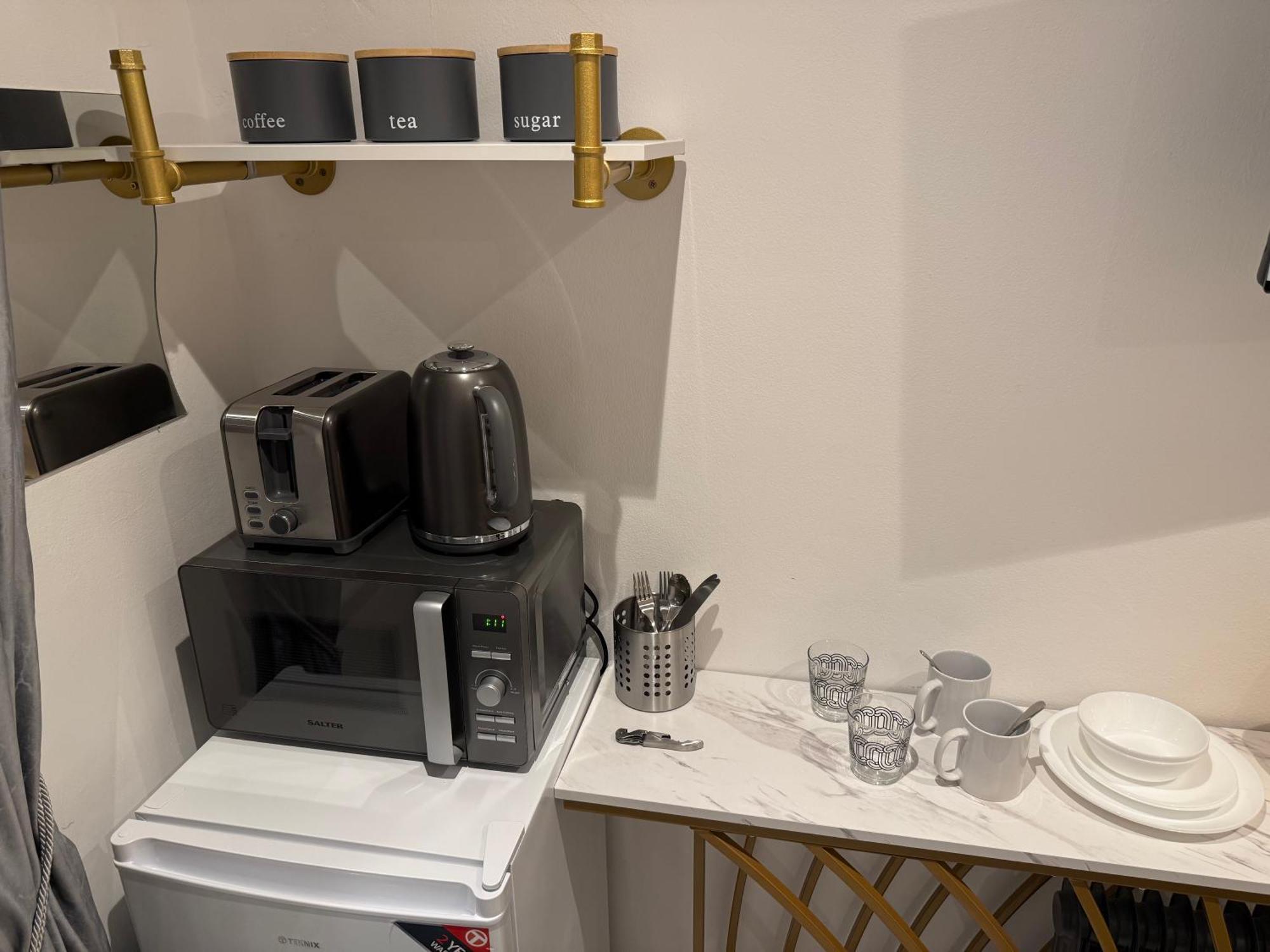 Homestay Luxury In Victoria, 7 Minutes Walk To Victoria Station, 2 London