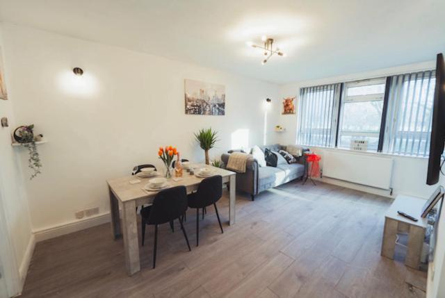 1 Bed-park View-balcony-wifi-pet Friendly Appartement