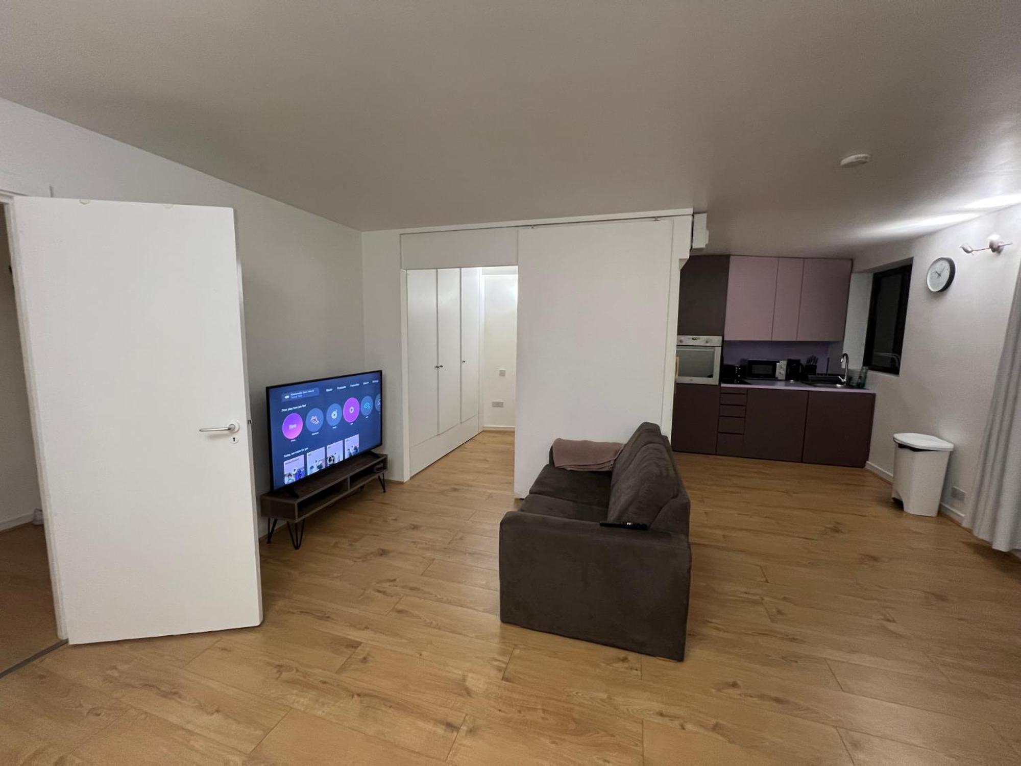 Stunning Soho With View Apartment