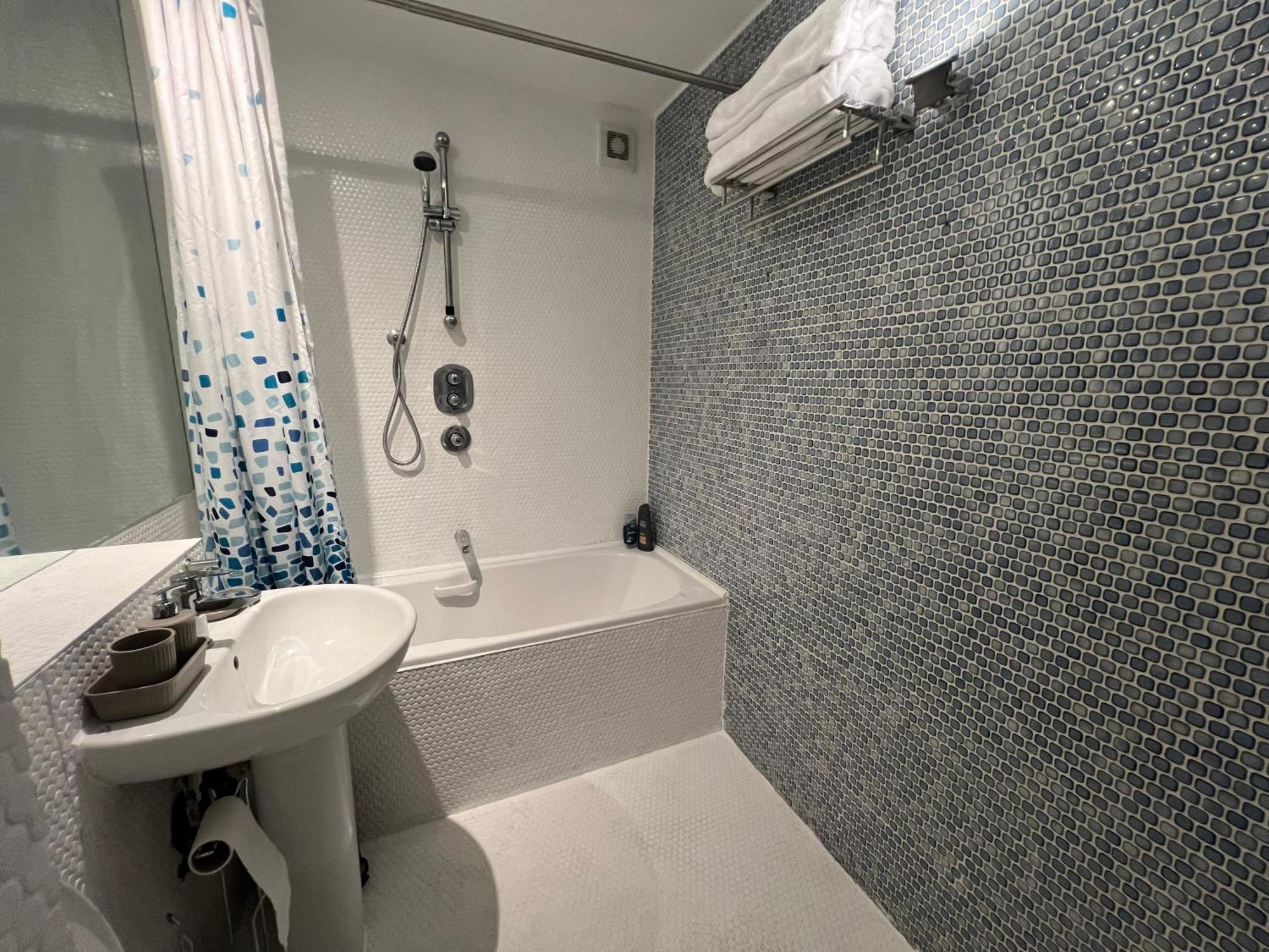 Stunning Soho With View * London