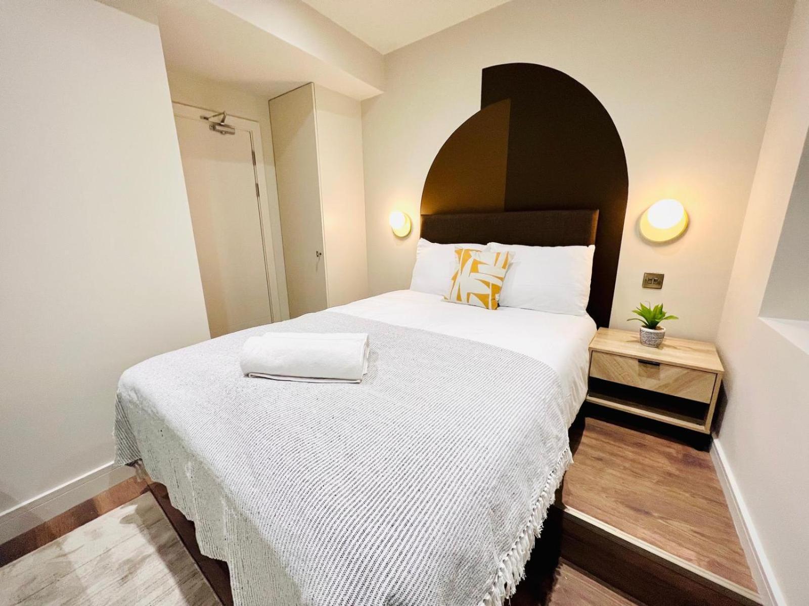 Guest house Holly A Mini Great Location For Tourist!!! *