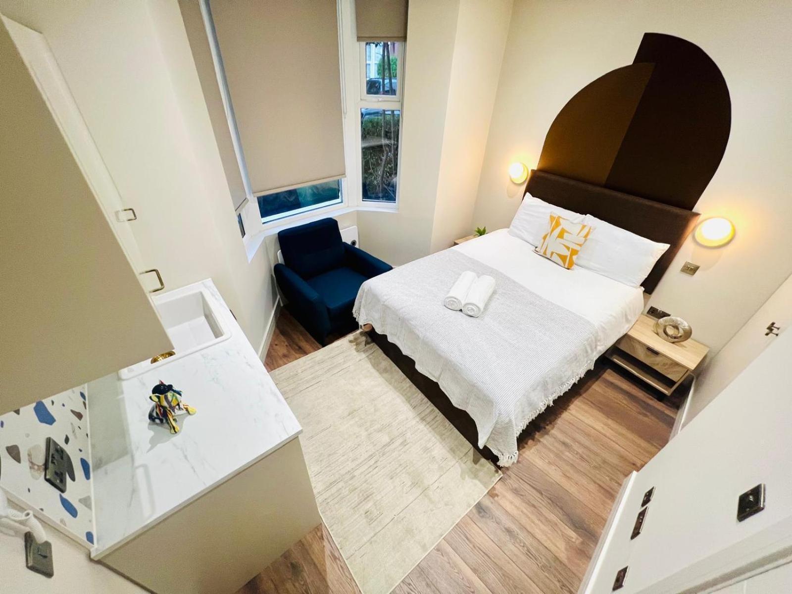 Holly A Mini Great Location For Tourist!!! Guest house London