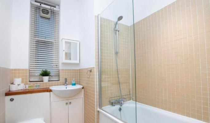 Chelsea Charm Radiant 3br Elegance London