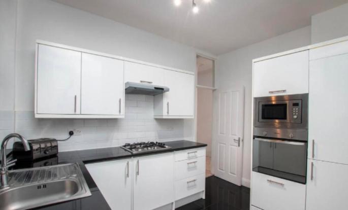 Apartment Chelsea Charm Radiant 3br Elegance London