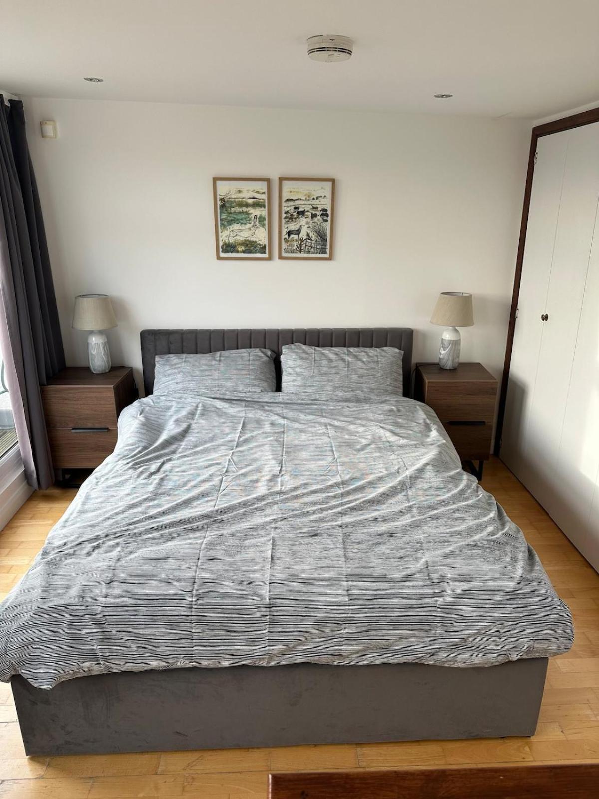 Kings Cross Cosy 2 Bedroom Flat * Londen