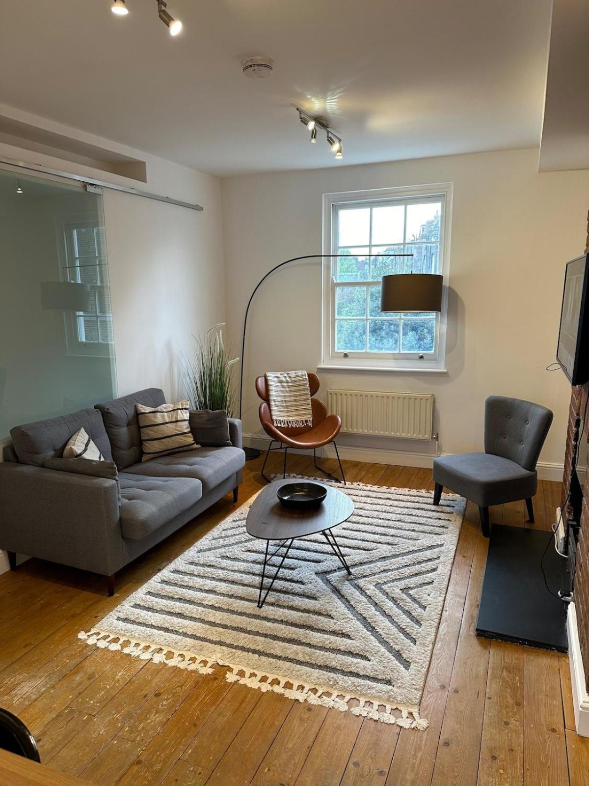 Kings Cross Cosy 2 Bedroom Flat * Londen