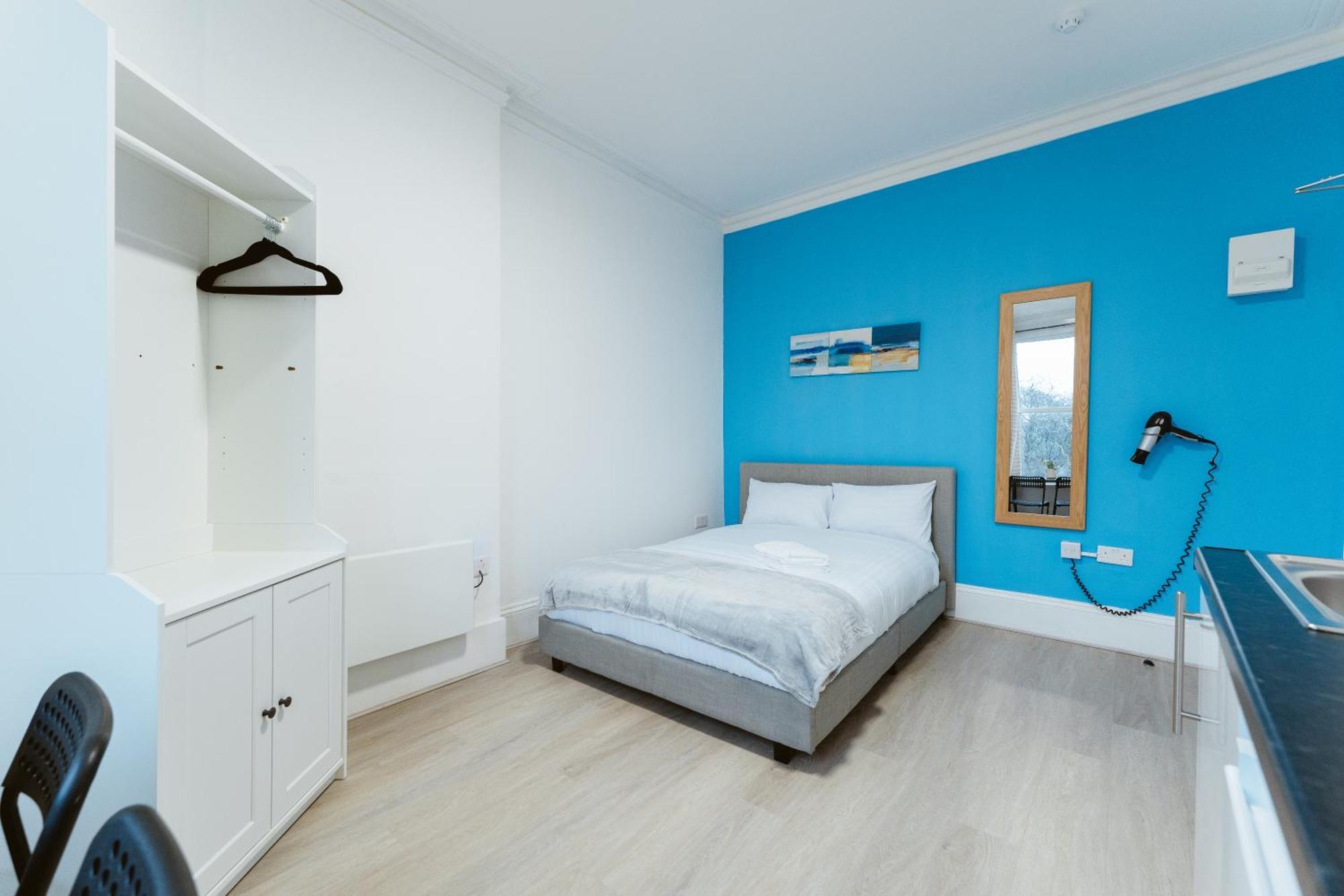 The Wood Star Self Contained Guest house *