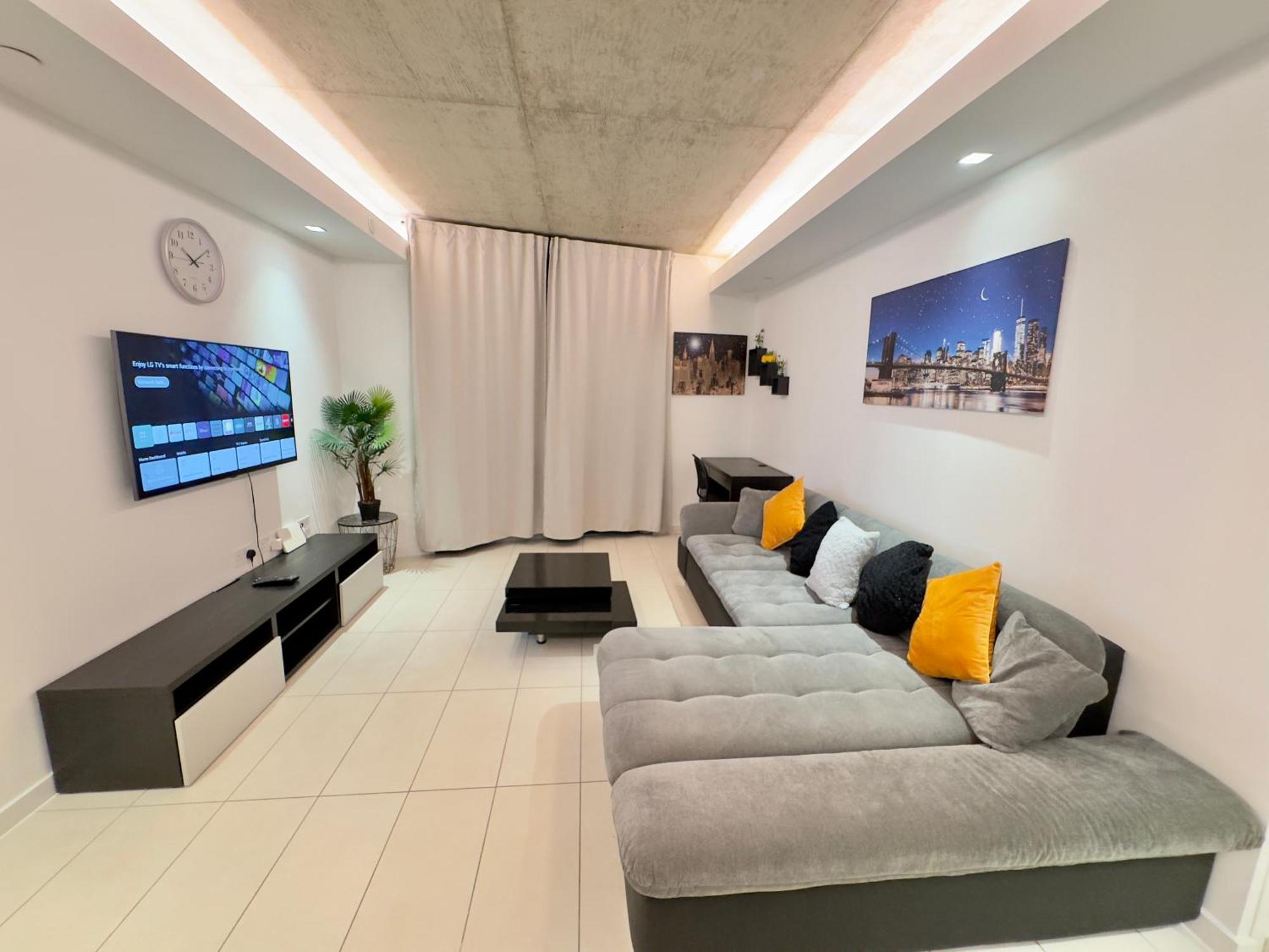 Apartment Excel Cosy With Balcony & River View Close To O2 Arena, Cable Car, Hall London