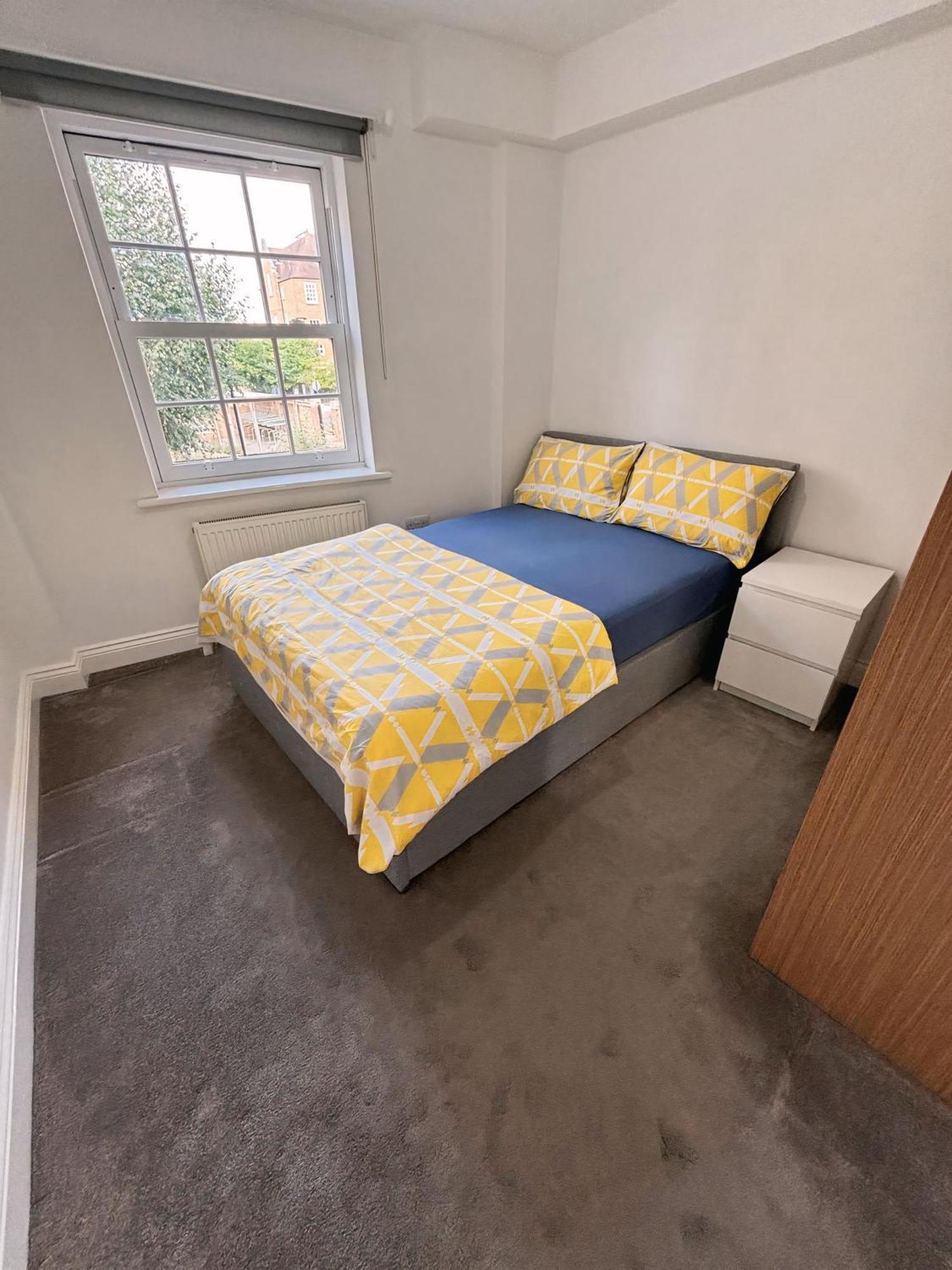 Double Bedroom In Clapham * London