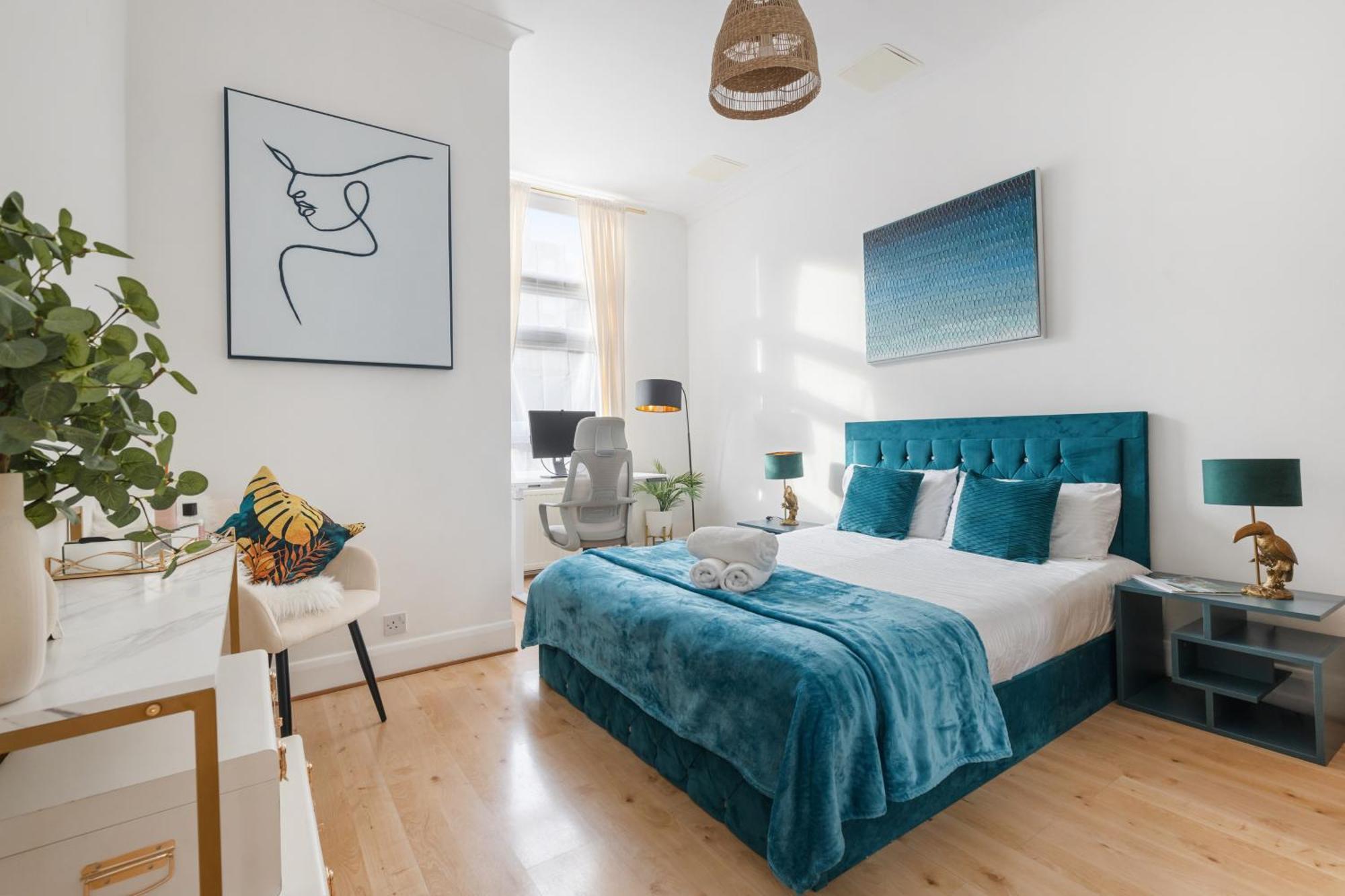Apartment Chic In Hyde Park